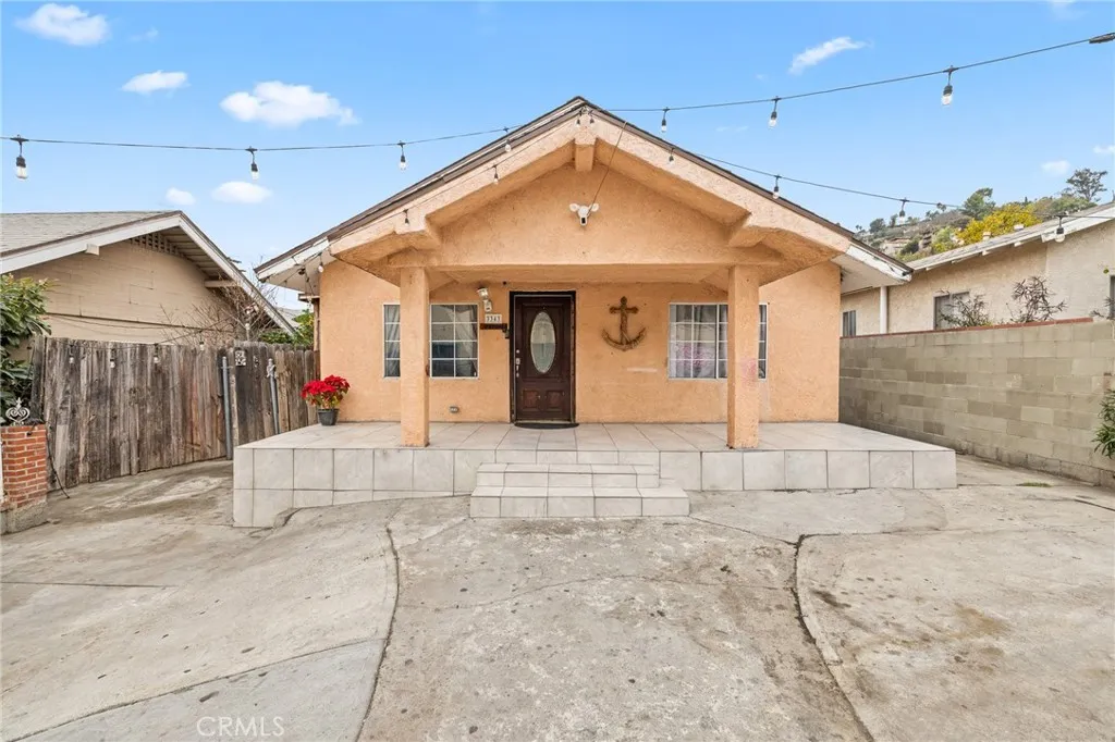 3343 Roseview Avenue, Los Angeles, California 90065 home-pic-0