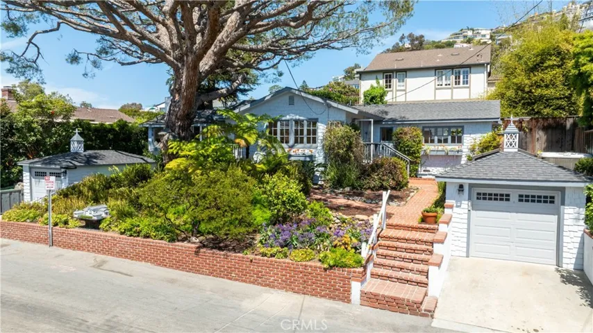 2130 Glenneyre Street, Laguna Beach, California 92651