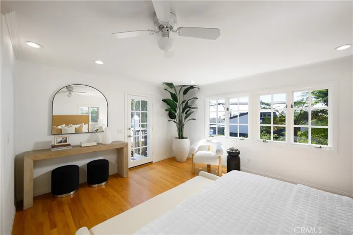 2130 Glenneyre Street, Laguna Beach, California 92651