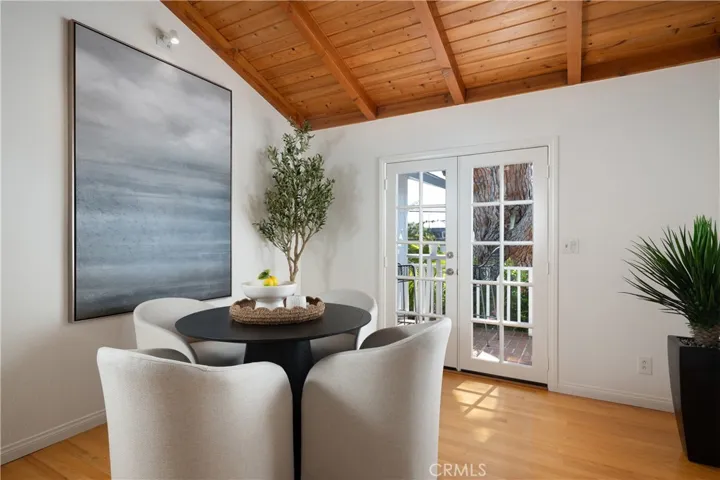 2130 Glenneyre Street, Laguna Beach, California 92651