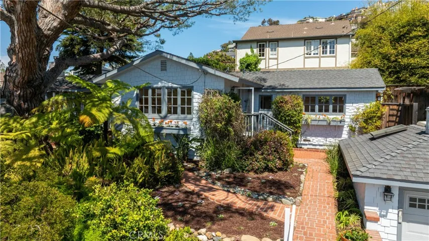2130 Glenneyre Street, Laguna Beach, California 92651
