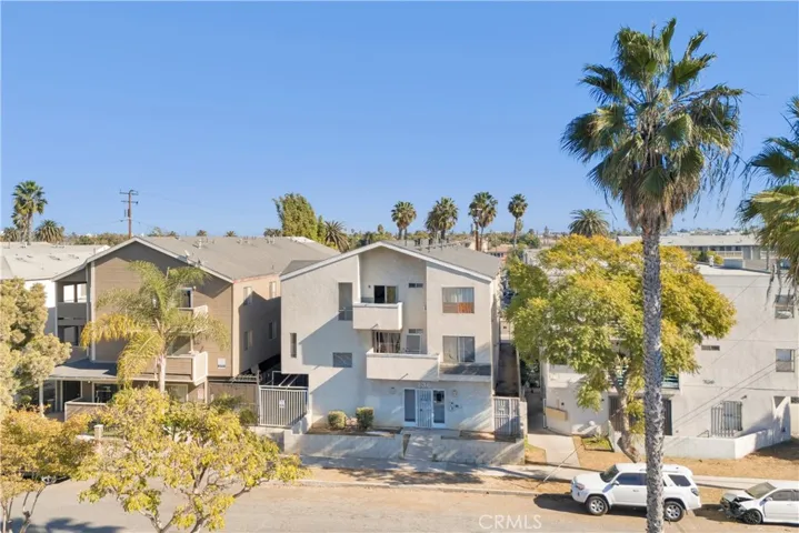 736 Rose Avenue, Long Beach, California 90813