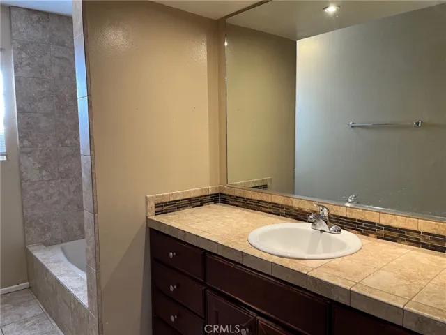 30121 Boat Haven Drive, Canyon Lake, California 92587
