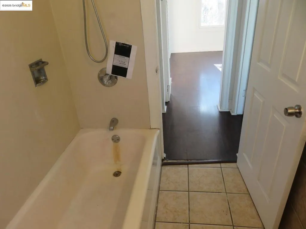 4510 San Carlos Ave, Oakland, California 94601 home-pic-8