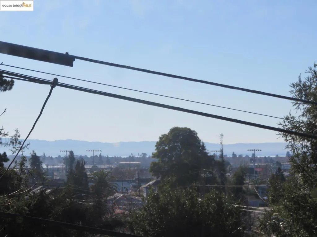 4510 San Carlos Ave, Oakland, California 94601 home-pic-10