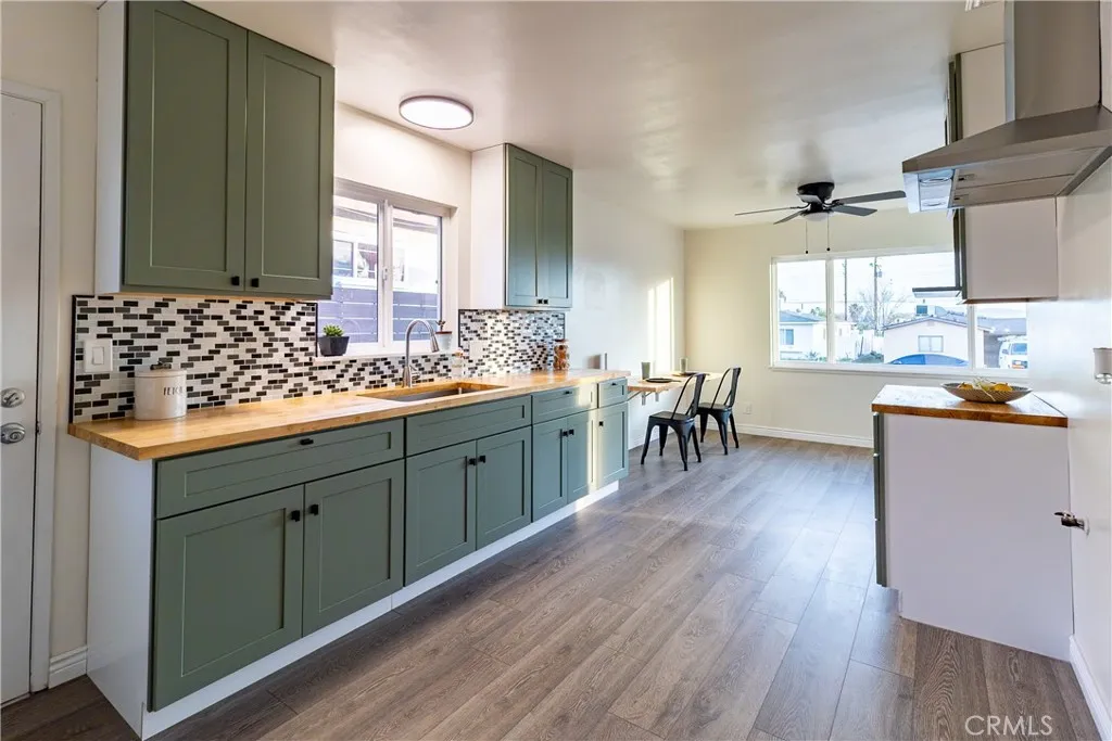 25542 Edgemont Drive, San Bernardino, California 92404 home-pic-2