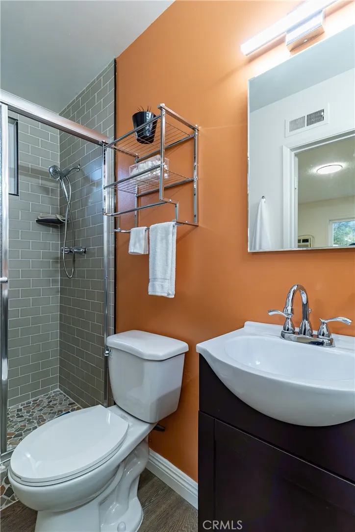 25542 Edgemont Drive, San Bernardino, California 92404 home-pic-6