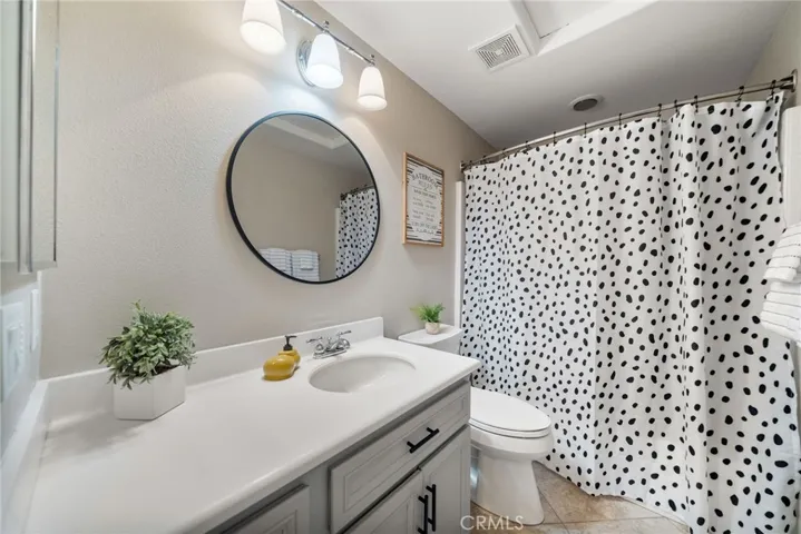 Second Level Guest Bathroom
