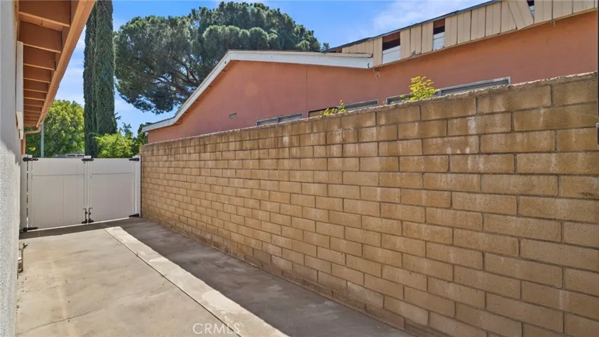 1125 Aspen Street, Corona, California 92879