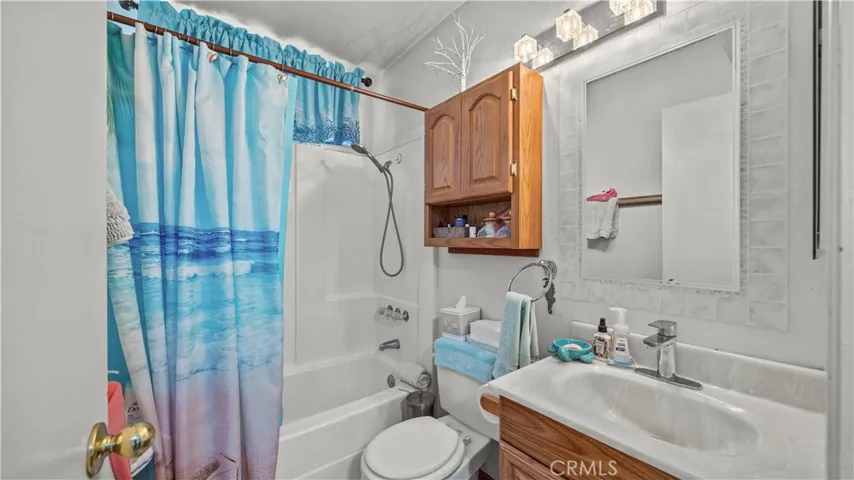 1125 Aspen Street, Corona, California 92879