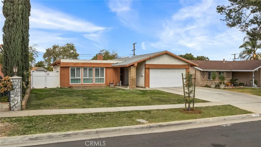 1125 Aspen Street, Corona, California 92879