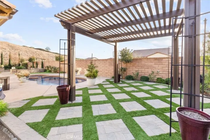 32601 Windchime Court, Winchester, California 92596