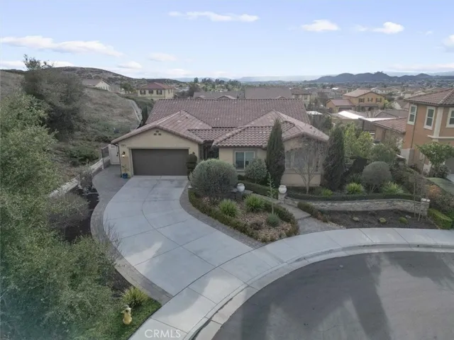 32601 Windchime Court, Winchester, California 92596