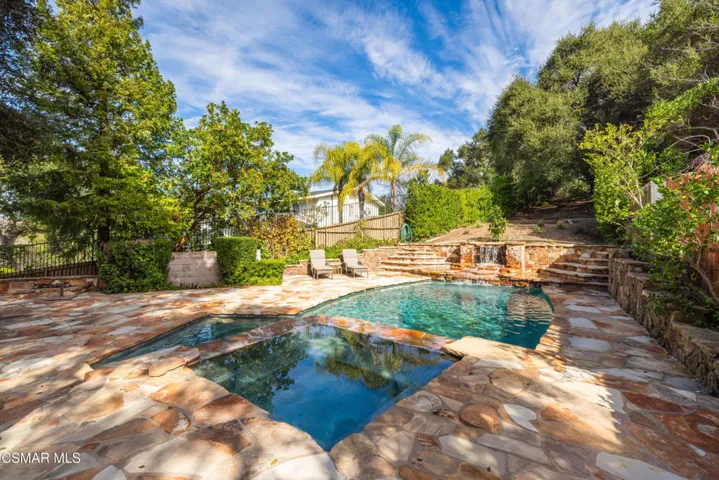 2498 Hereford Rd, Lake Sherwood, CA-Vinc