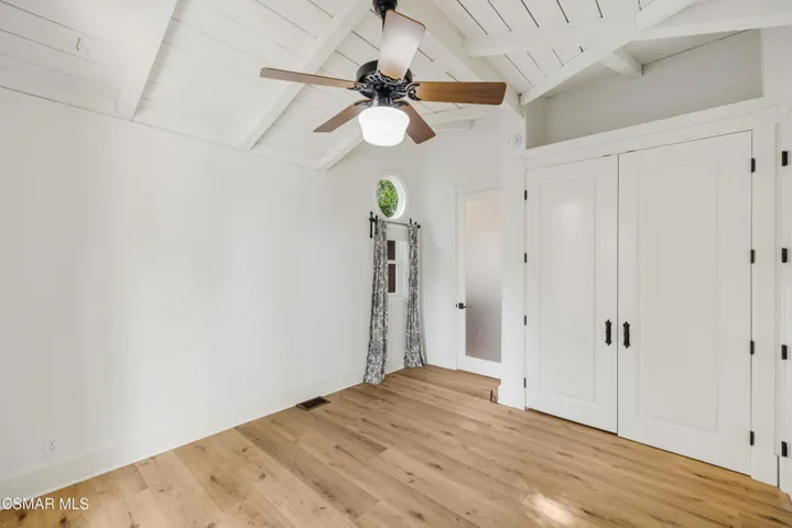 2498 Hereford Rd, Lake Sherwood, CA-Vinc