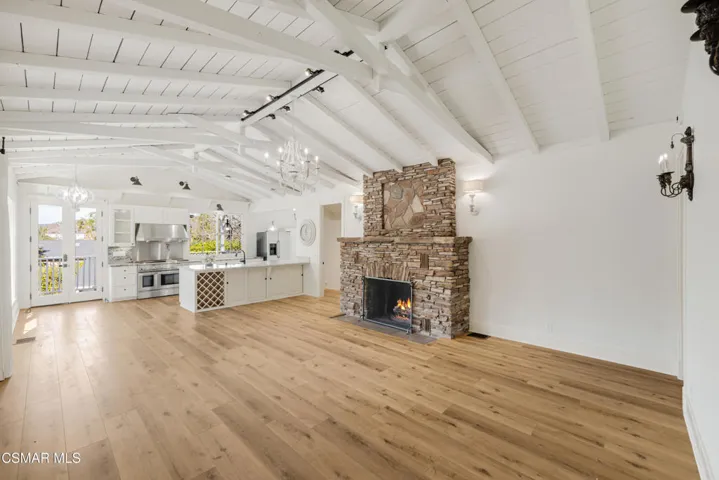 2498 Hereford Rd, Lake Sherwood, CA-Vinc