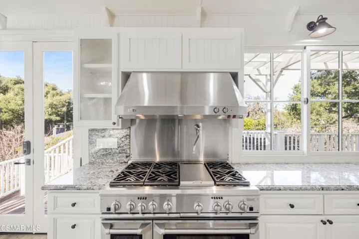 2498 Hereford Rd, Lake Sherwood, CA-Vinc