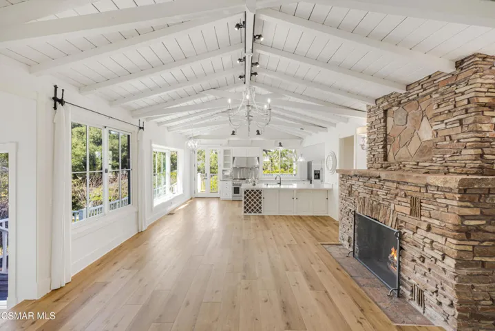 2498 Hereford Rd, Lake Sherwood, CA-Vinc