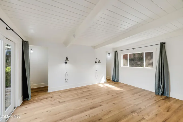 2498 Hereford Rd, Lake Sherwood, CA-Vinc