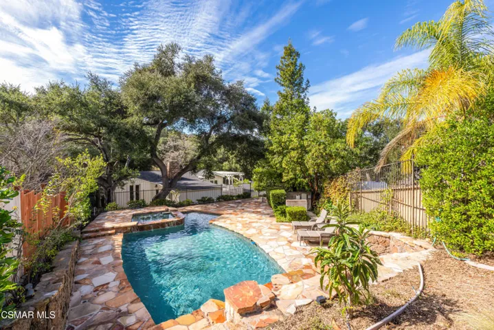 2498 Hereford Rd, Lake Sherwood, CA-Vinc