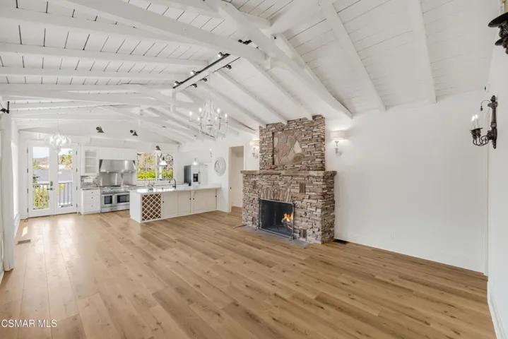 2498 Hereford Rd, Lake Sherwood, CA-Vinc