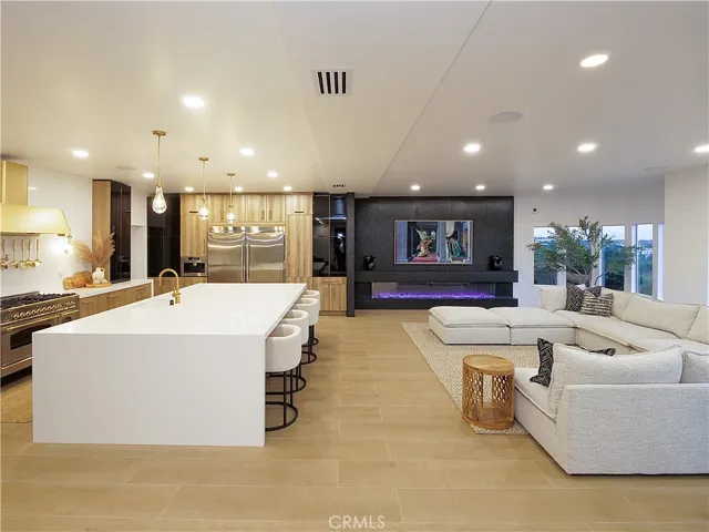 32551 Seacliff Drive, Rancho Palos Verdes, California 90275