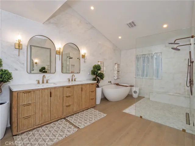 32551 Seacliff Drive, Rancho Palos Verdes, California 90275