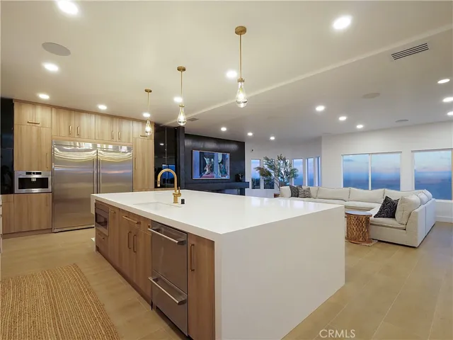 32551 Seacliff Drive, Rancho Palos Verdes, California 90275