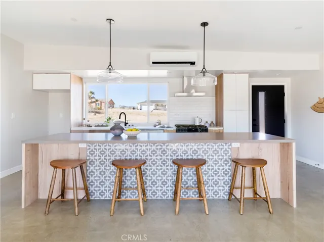 62455 Crestview Drive, Joshua Tree, California 92252