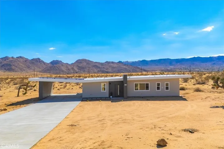 62455 Crestview Drive, Joshua Tree, California 92252