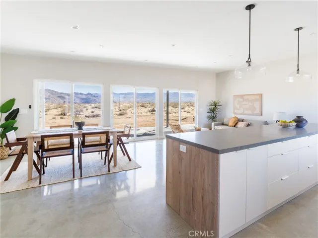 62455 Crestview Drive, Joshua Tree, California 92252