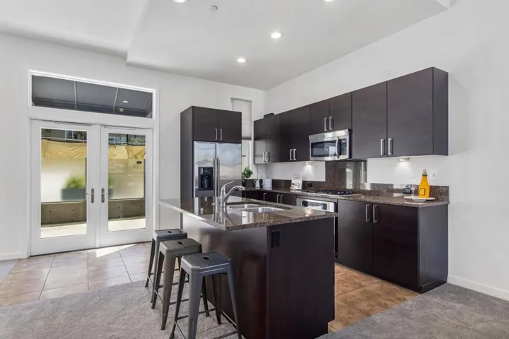531 8th Ave Th114, San Diego, California 92101