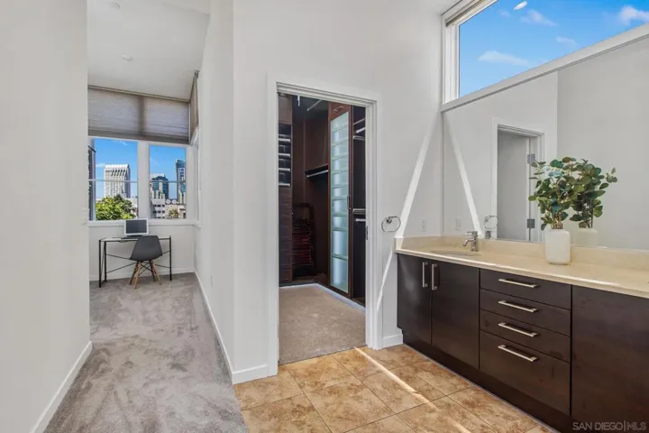 531 8th Ave Th114, San Diego, California 92101