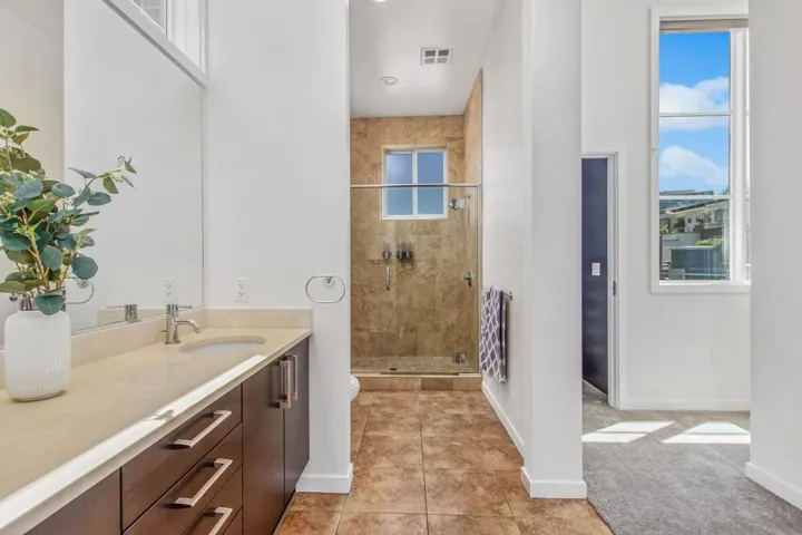 531 8th Ave Th114, San Diego, California 92101
