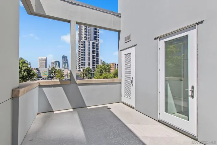 531 8th Ave Th114, San Diego, California 92101
