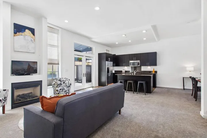 531 8th Ave Th114, San Diego, California 92101