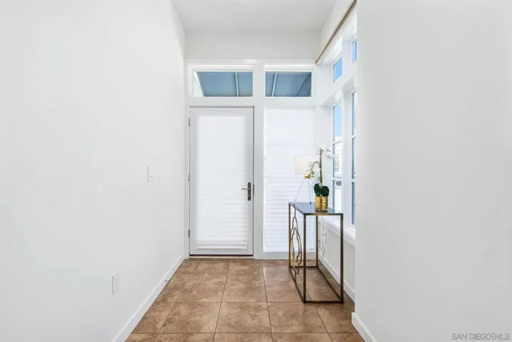 531 8th Ave Th114, San Diego, California 92101