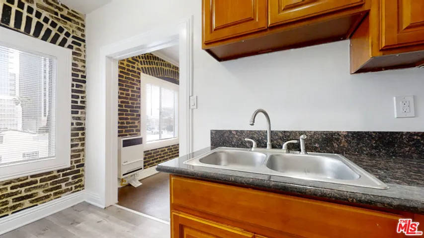 738 New Hampshire Avenue 503, Los Angeles, California 90005