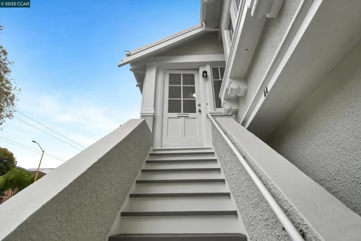 44 Cortland Ave, San Francisco, California 94110
