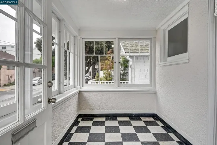 44 Cortland Ave, San Francisco, California 94110