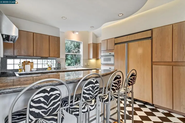 44 Cortland Ave, San Francisco, California 94110