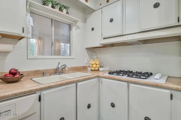 cLiving Dining and Kitchen6