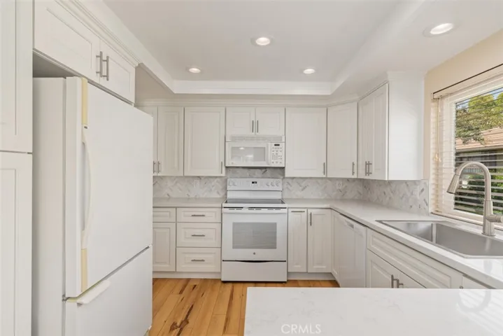 5142 Maple, Irvine, California 92612