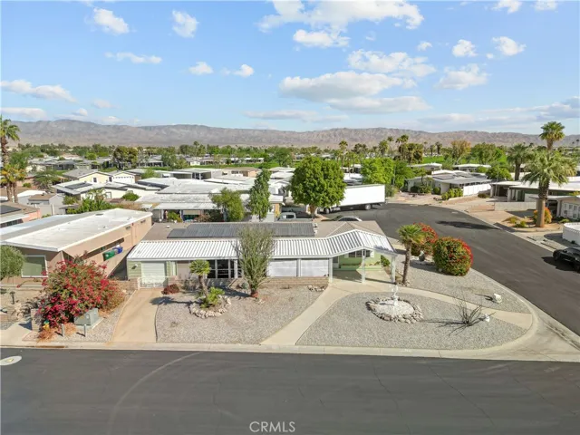 73330 Linda Circle, Palm Desert, California 92260