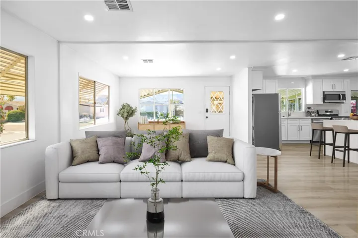73330 Linda Circle, Palm Desert, California 92260