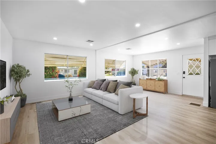 73330 Linda Circle, Palm Desert, California 92260