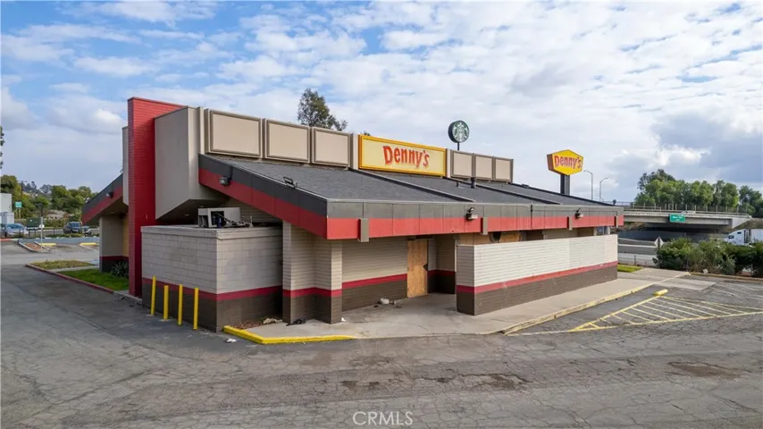 1504 Gillette Road, Pomona, California 91768