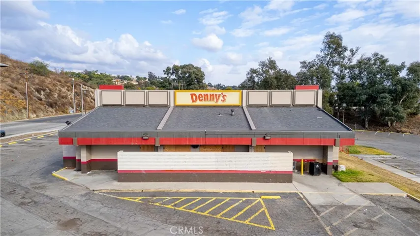 1504 Gillette Road, Pomona, California 91768