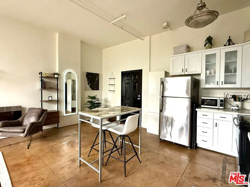 108 W 2nd Street 214, Los Angeles, California 90012 home-pic-11
