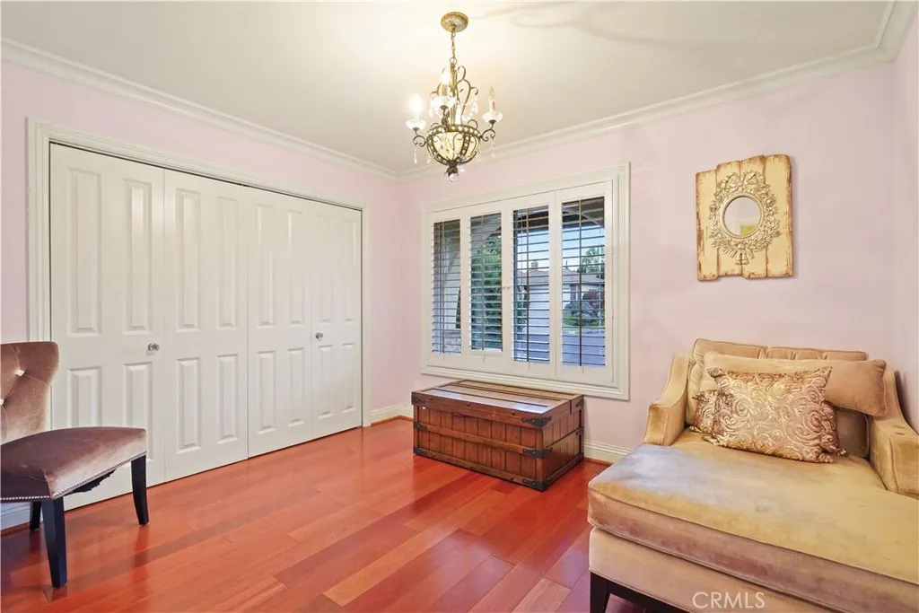 9222 Scotmont Drive, Tujunga, California 91042 home-pic-26